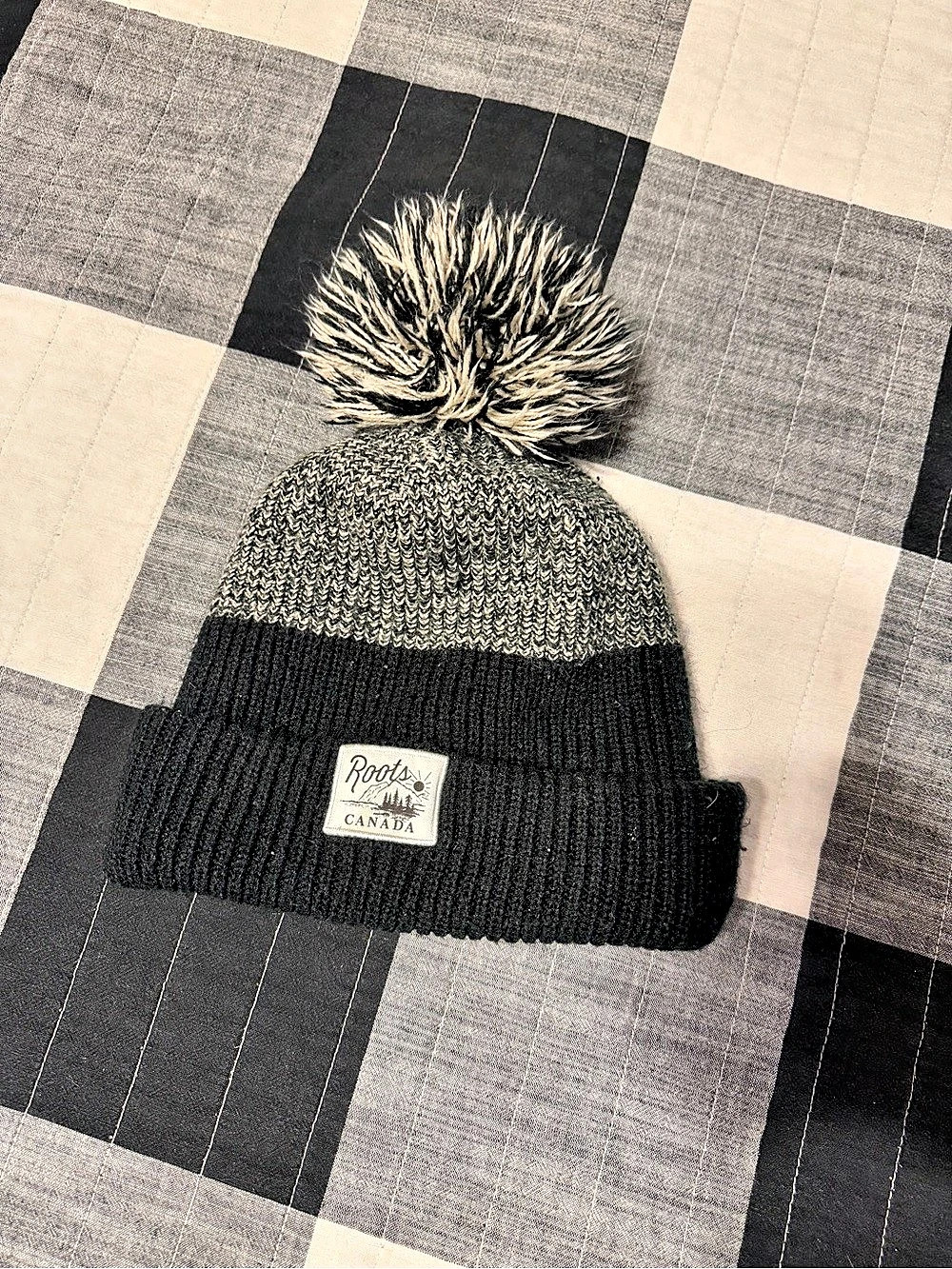 Roots Canada Color Block Pom Beanie Like New